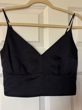 Abercrombie & Fitch Black V-Neck Spaghetti Strap Crop Camisole